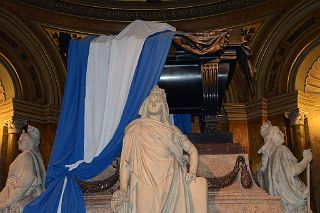 29 Mausoleum Of General San Martin Close Up Catedral Metropolitana Metropolitan Cathedral Buenos Aires.jpg